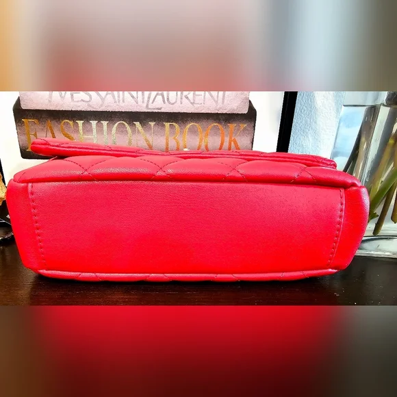 Badgley Mischka Red Quilted Chain Shoulder Bag.